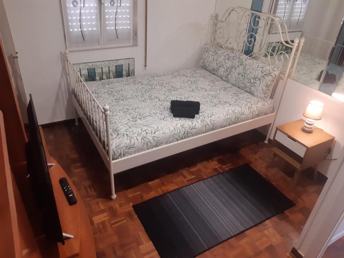 Bernie'S Roomss Віторія-Гастейс Екстер'єр фото